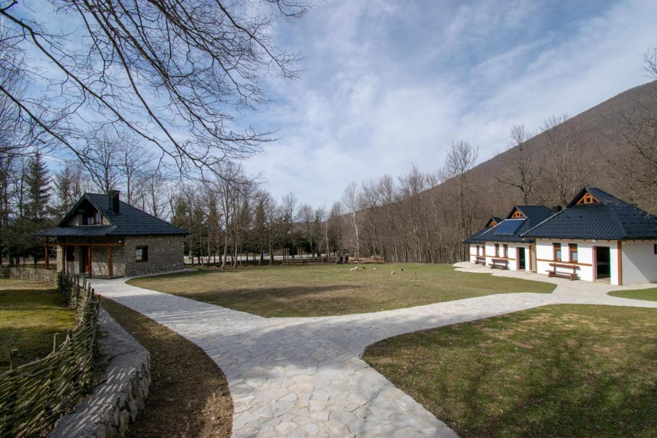 Holiday Park Hajducka Cesma Dubovsko Exterior photo