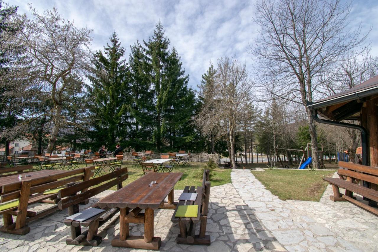 Holiday Park Hajducka Cesma Dubovsko Exterior photo