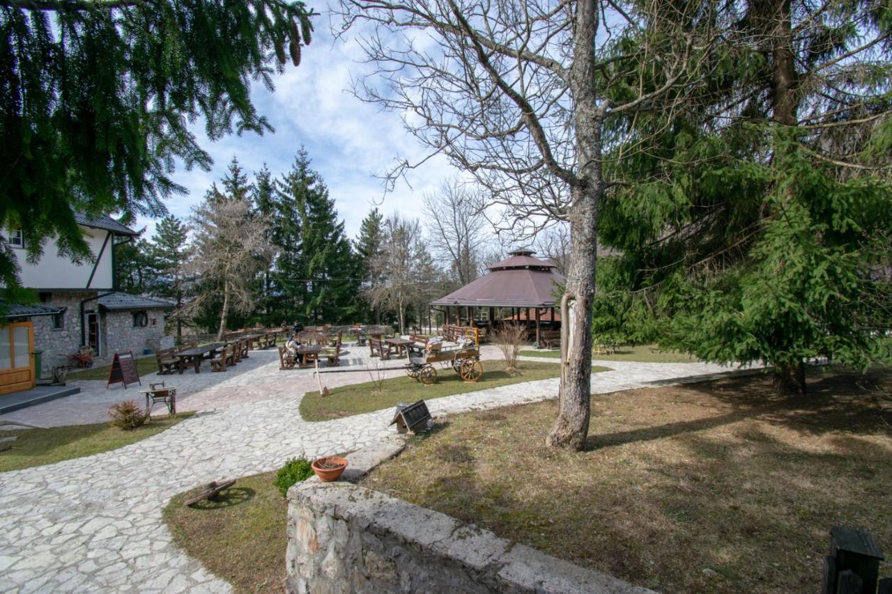 Holiday Park Hajducka Cesma Dubovsko Exterior photo
